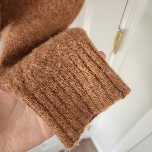 Free People Cashmere Tan Cropped Long Sleeve Sweater - Size L - Picture 7 of 8